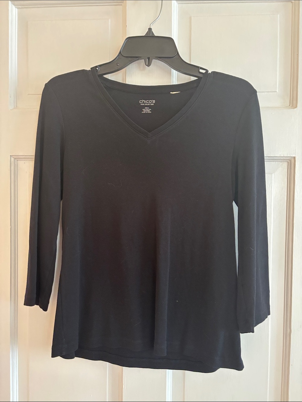 Chico's Black V-Neck 3/4 Sleeve Tee
